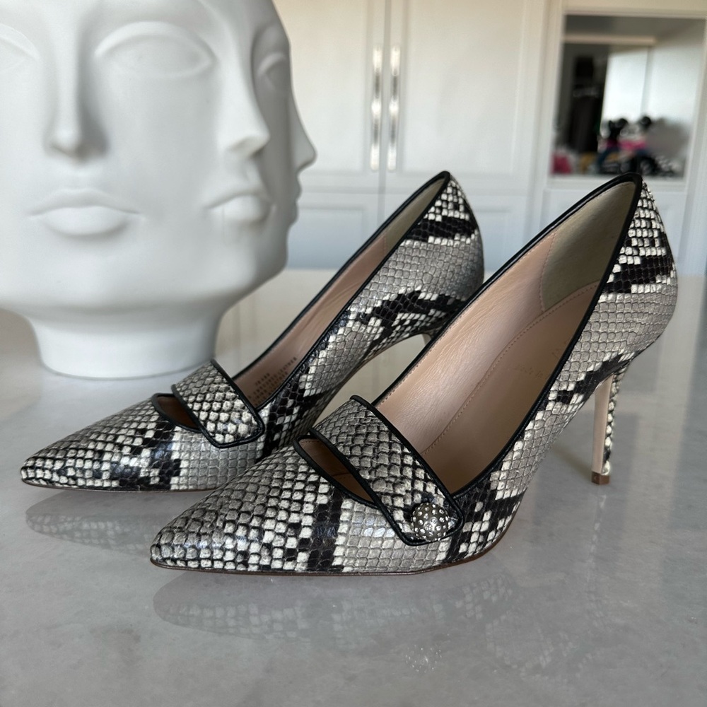 Snakeskin embossed leather uppers